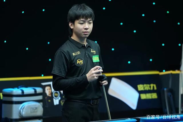 只能笑笑不 只能笑笑不